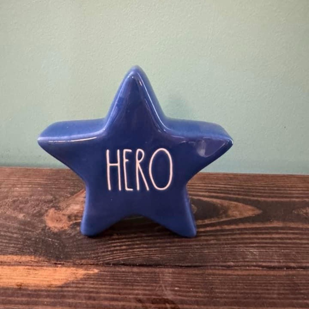 Blue Rae Dunn star